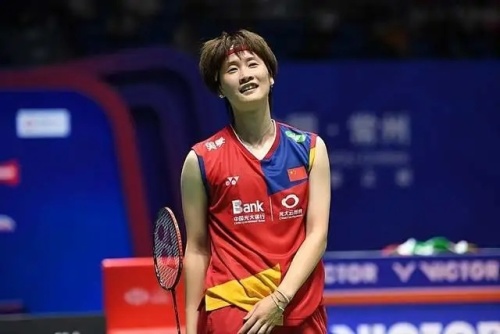 有庞大足球 有庞大足球