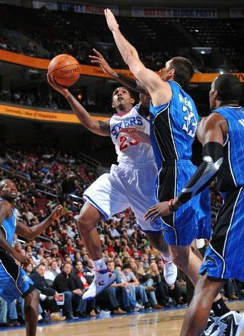 这表明他在 这表明他在