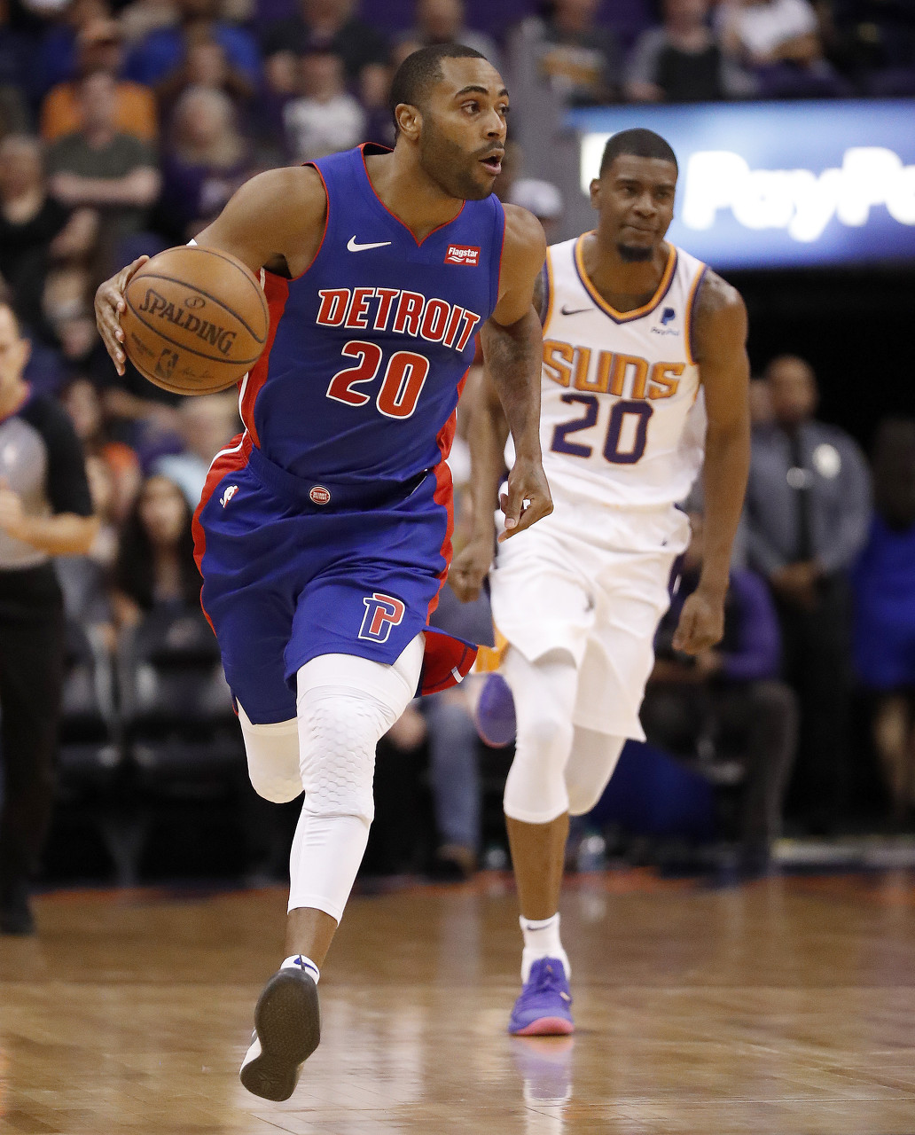 球场上的 球场上的