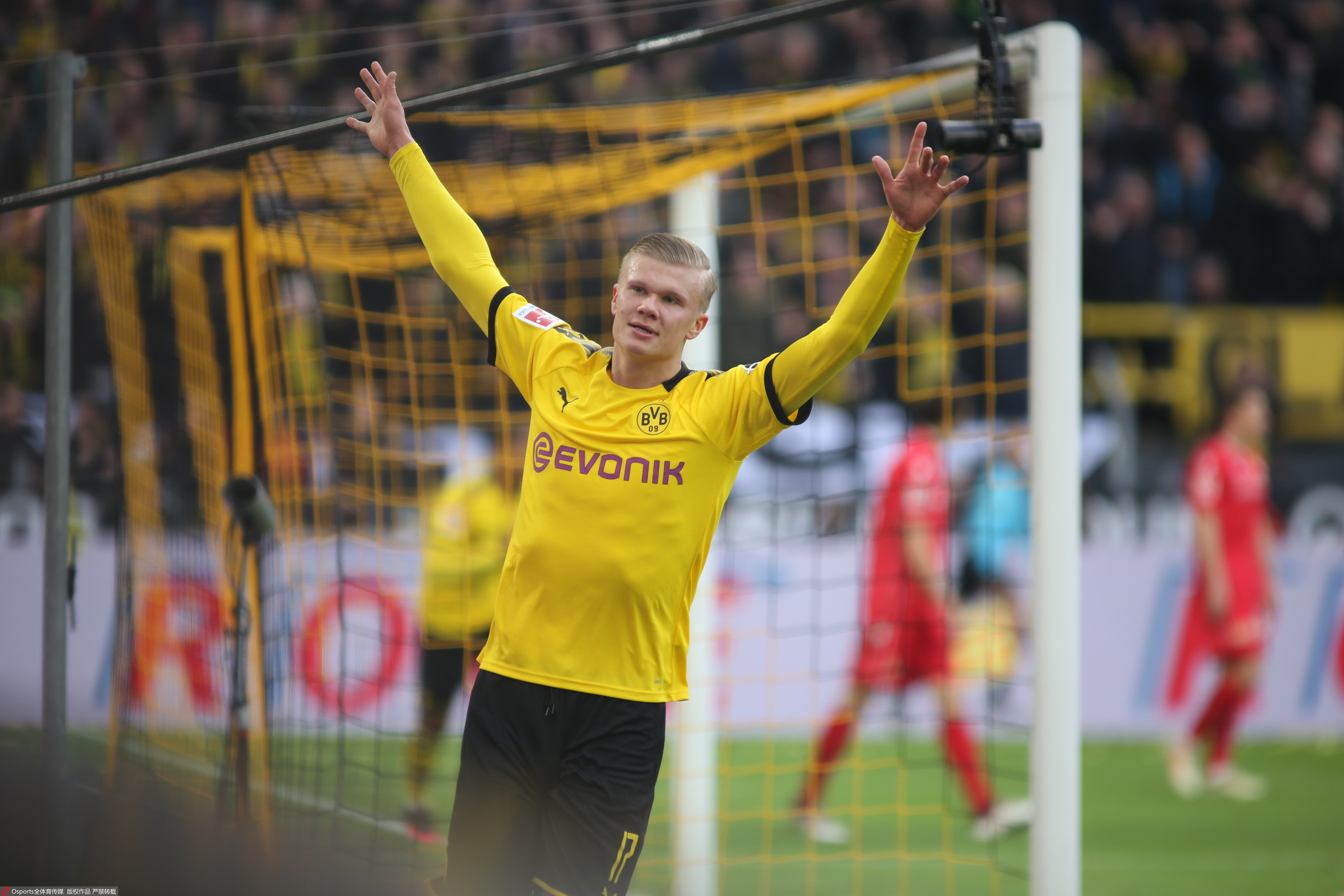 替补席在关 替补席在关